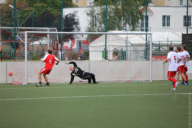 fussball-hat-viel-gesichter-cup2014-promispiel-37-von-55