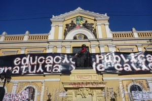 Besetzte Uni in Santiago de Chile