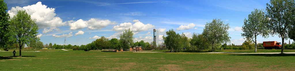 wien-donauinsel-panorama-spielplatz