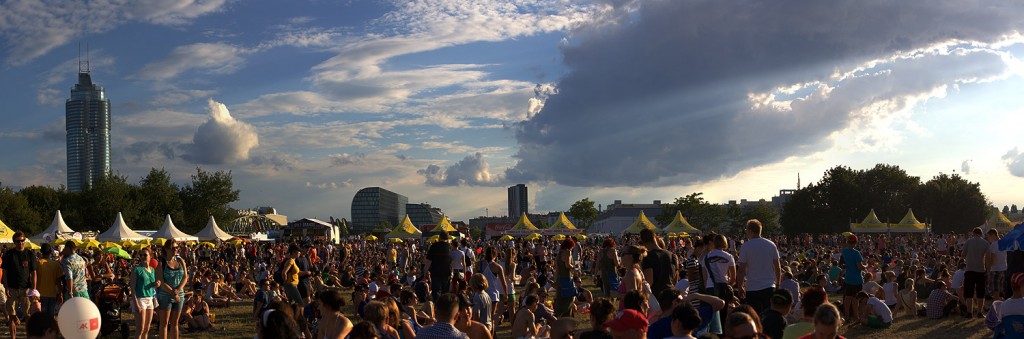 bei der hauptbühne am 30. doanuinselfest 